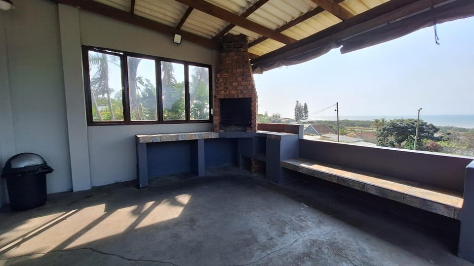 Oceans Rise 10-Sleeper Coastal Family Home in Pumula, KZN South Coast House in KwaZulu-Natal