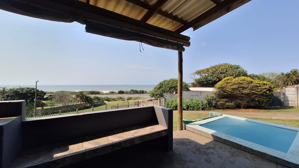 Oceans Rise 10-Sleeper Coastal Family Home in Pumula, KZN South Coast House in KwaZulu-Natal