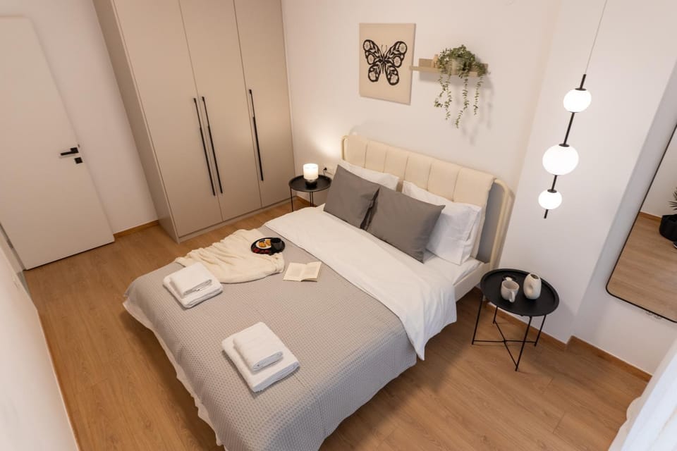 Bed, Photo of the whole room, Bedroom, towels, wardrobe