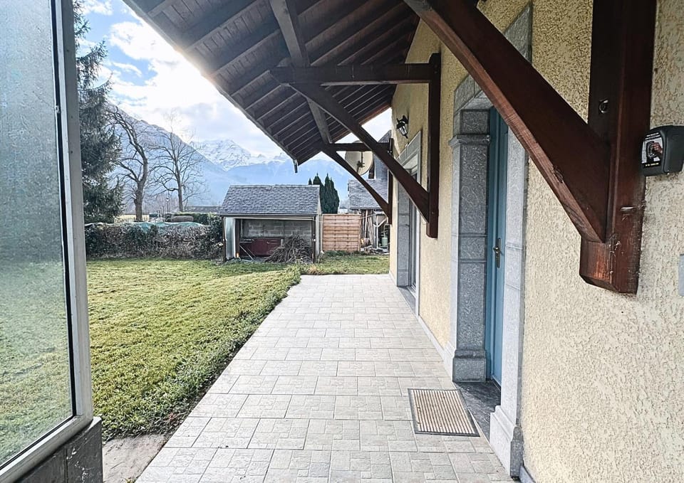 Maison 10 personnes en Vallée d'Ossau, 2 WC, 2 salles de bain House in Nouvelle-Aquitaine