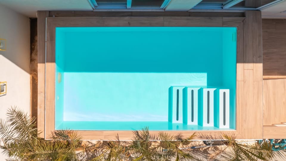 Pool view, Swimming pool