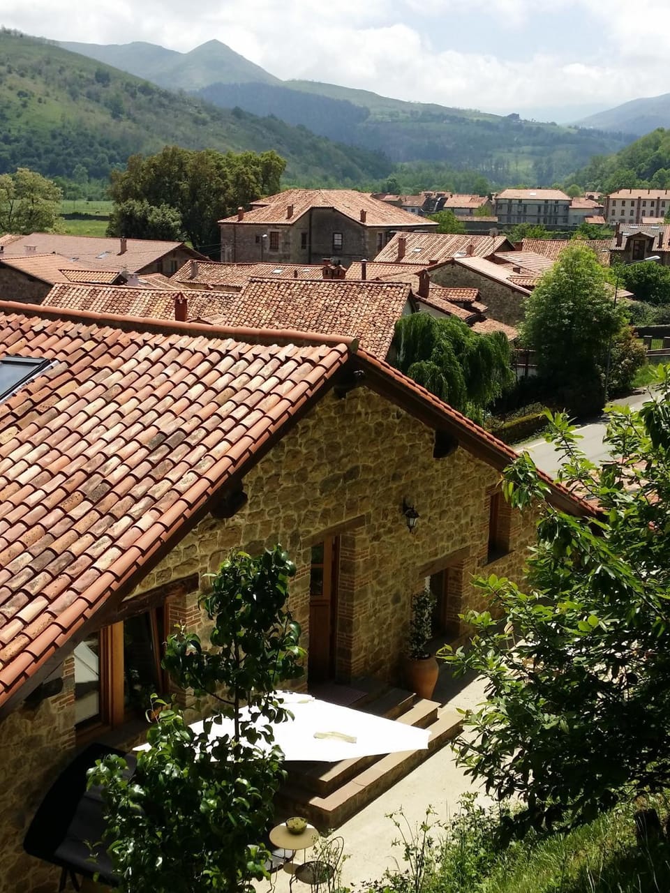 Facade/entrance, Balcony/Terrace