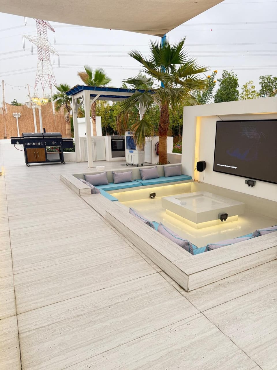 Natural landscape, TV and multimedia, Balcony/Terrace, Pool view, Swimming pool