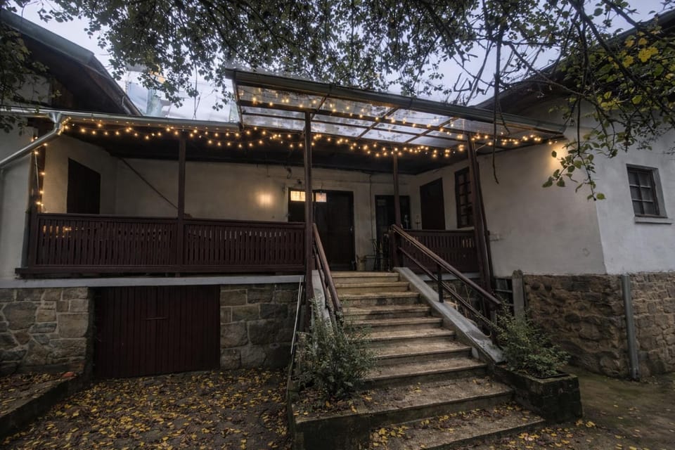 Property building, Day