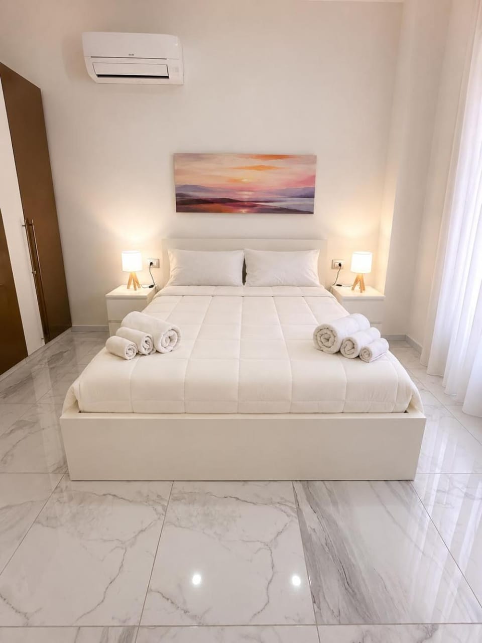 Photo of the whole room, Bedroom, towels, air conditioner