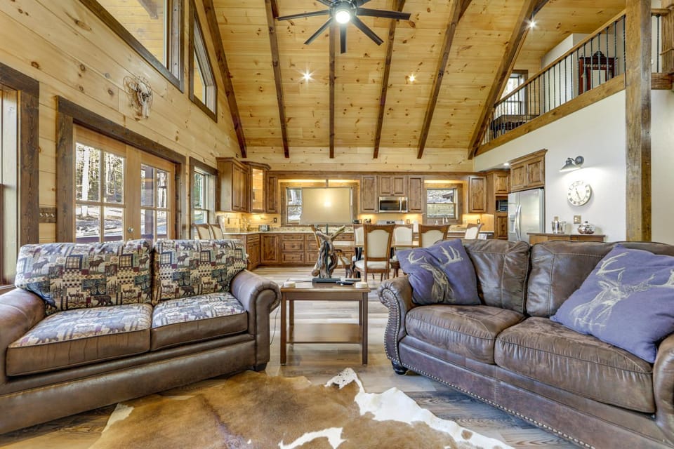 Riverfront Cabin w/ Mtn Views in Robbinsville Cabin in Cheoah