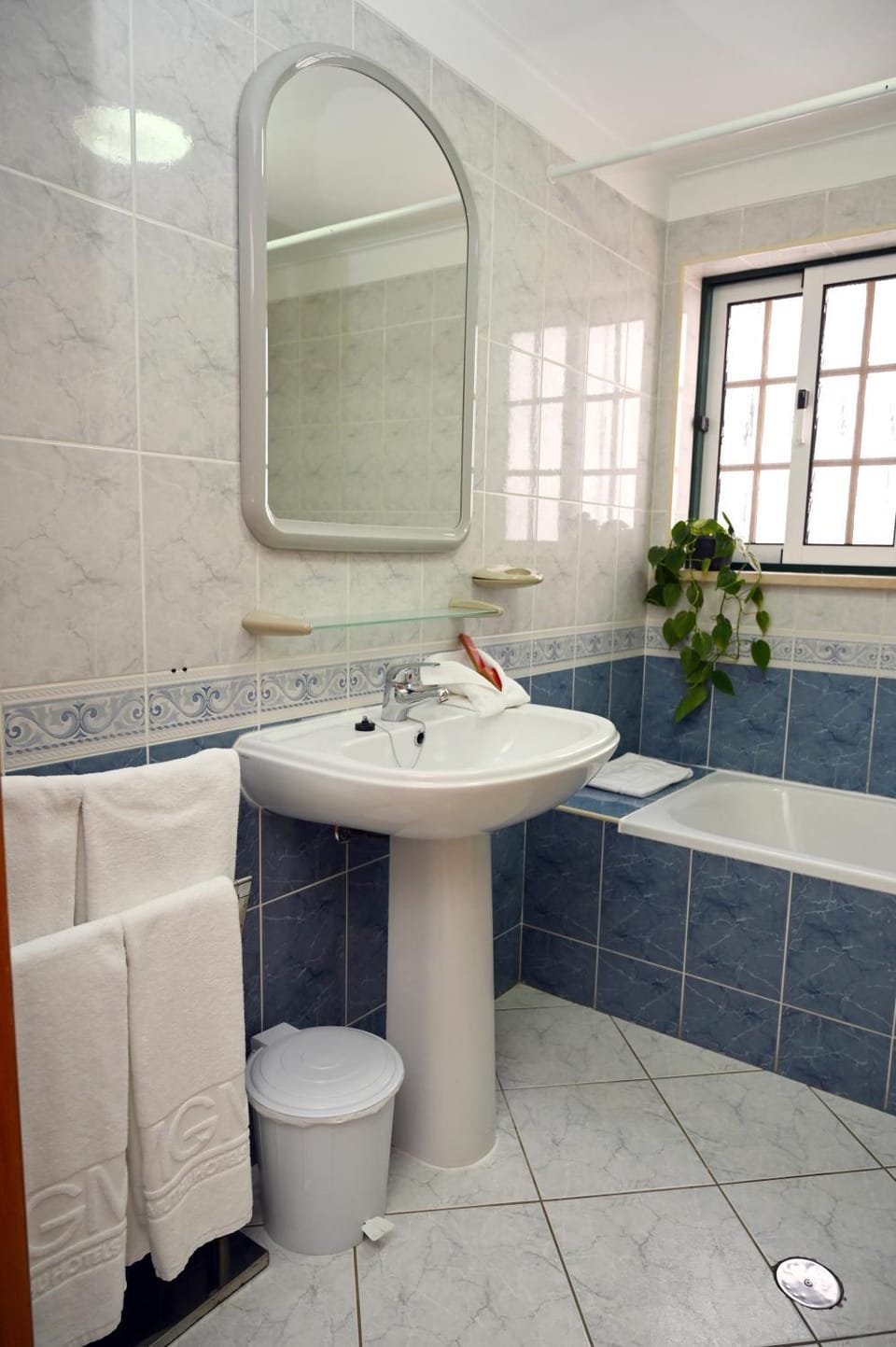 Bathroom, Bath
