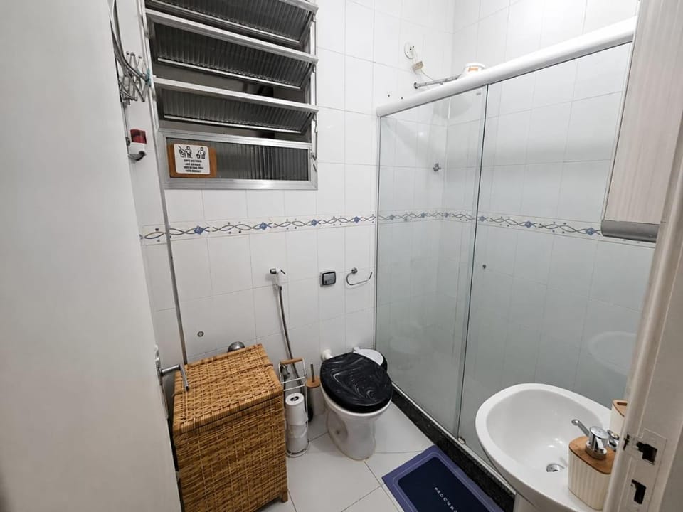 Copacabana Home Comfort Beach Apartment in Rio de Janeiro