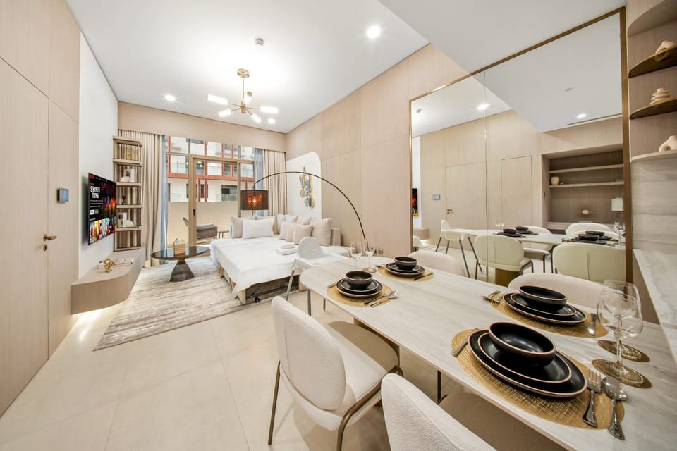 Living room, Dining area, internet, air conditioner