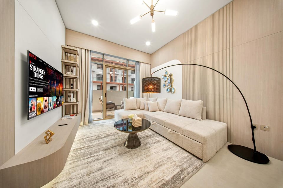 TV and multimedia, Living room, Evening entertainment, internet, air conditioner