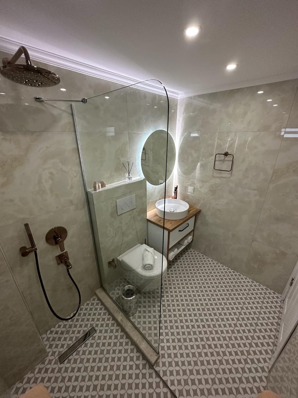 Shower, Bathroom