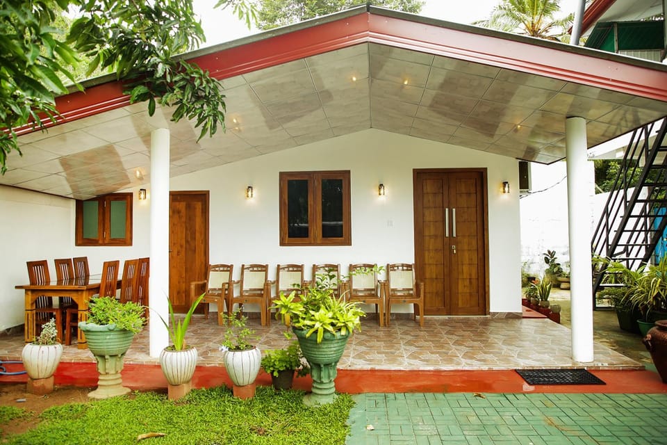 Property building, Garden, Garden view