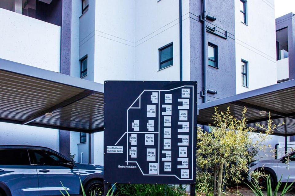 Luxury 1 Bed Apartment Apartment in Sandton