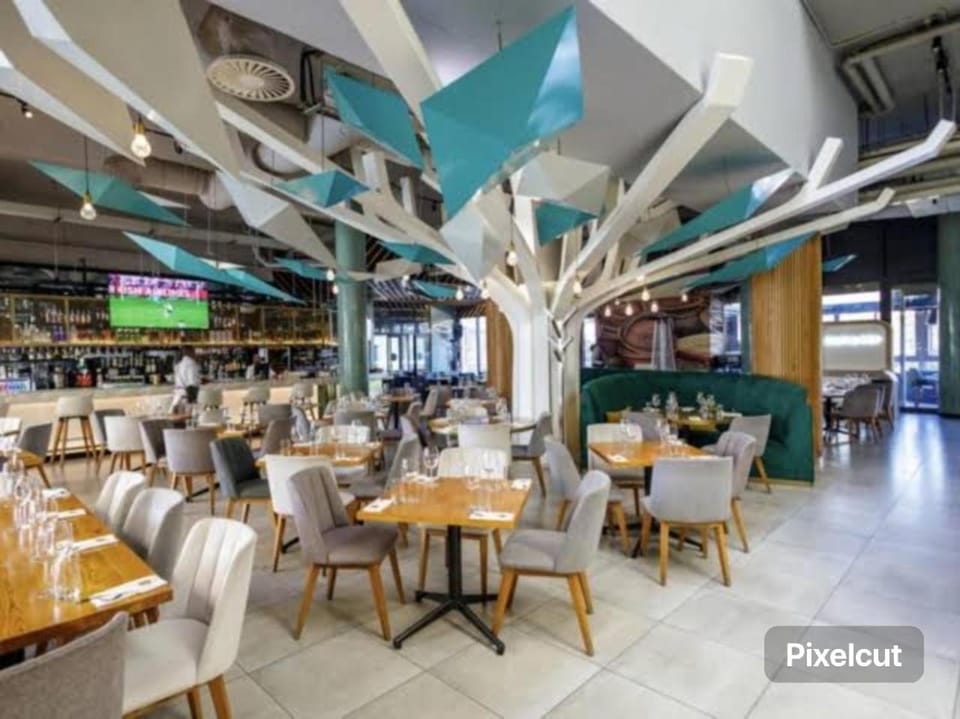 Restaurant/places to eat, Restaurant/places to eat