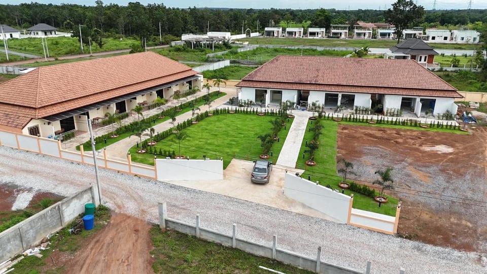 Property building, Natural landscape, Bird's eye view, Garden view
