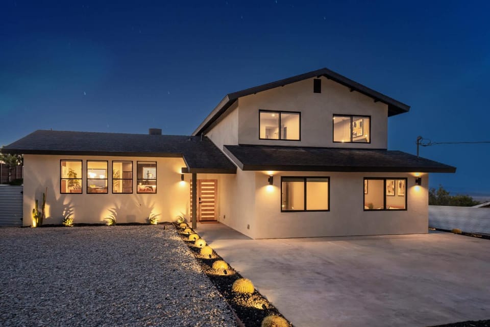 Majestic Luxury Retreat House in Joshua Tree