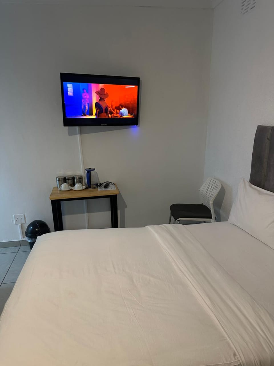 Bell rose oaks guest house Bed and Breakfast in Cape Town