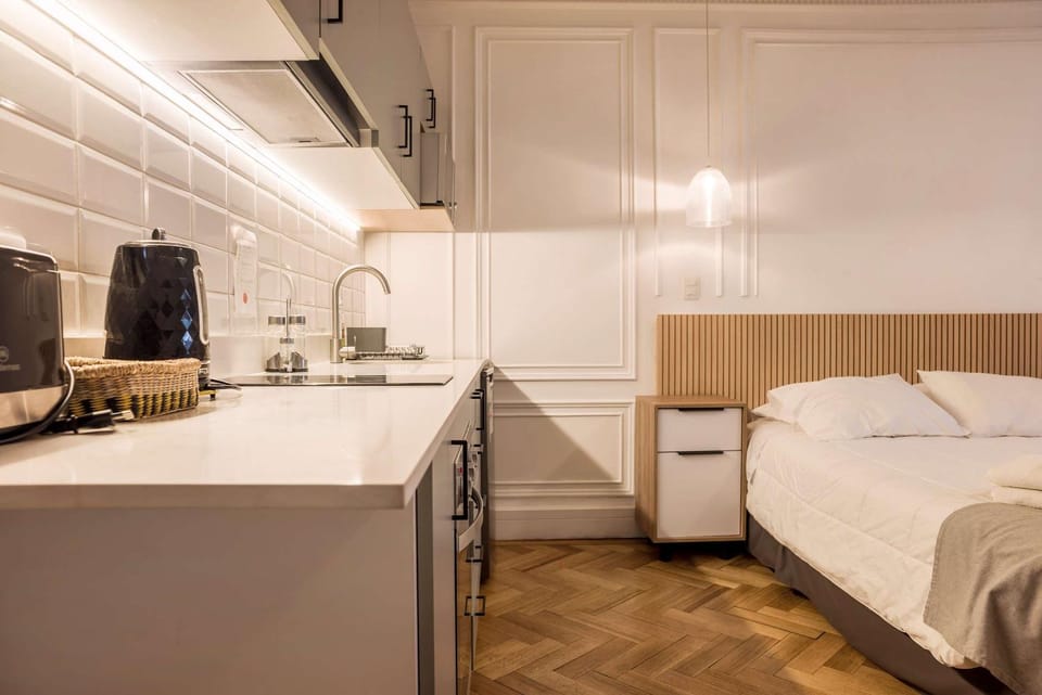 Modern Studio in Salvador Near Metro Fits 4 Apartment in Providencia