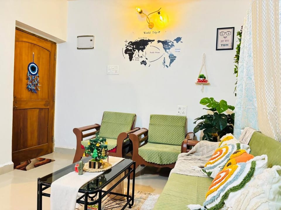 Stay at Sakhis, 2BHK spacious Flat, 5 mins to Anjuna beach Apartment in Goa, India