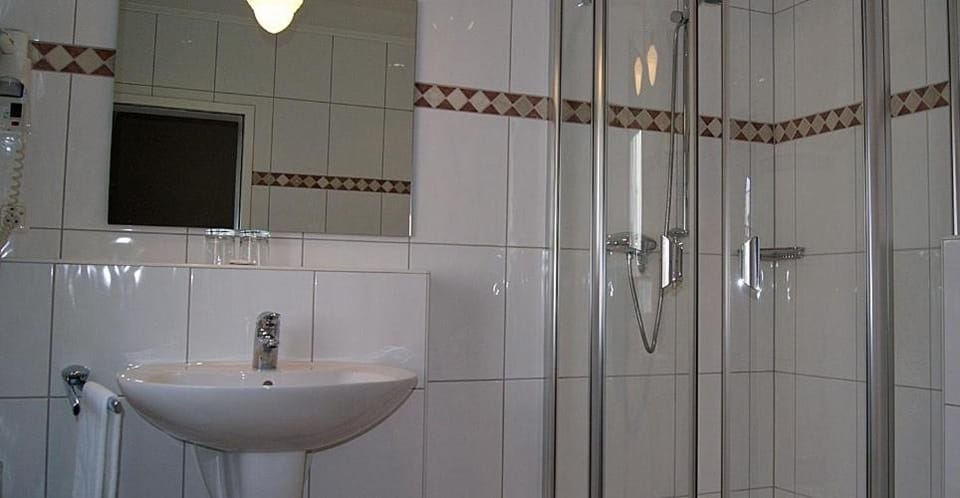 Bathroom, Decorative detail