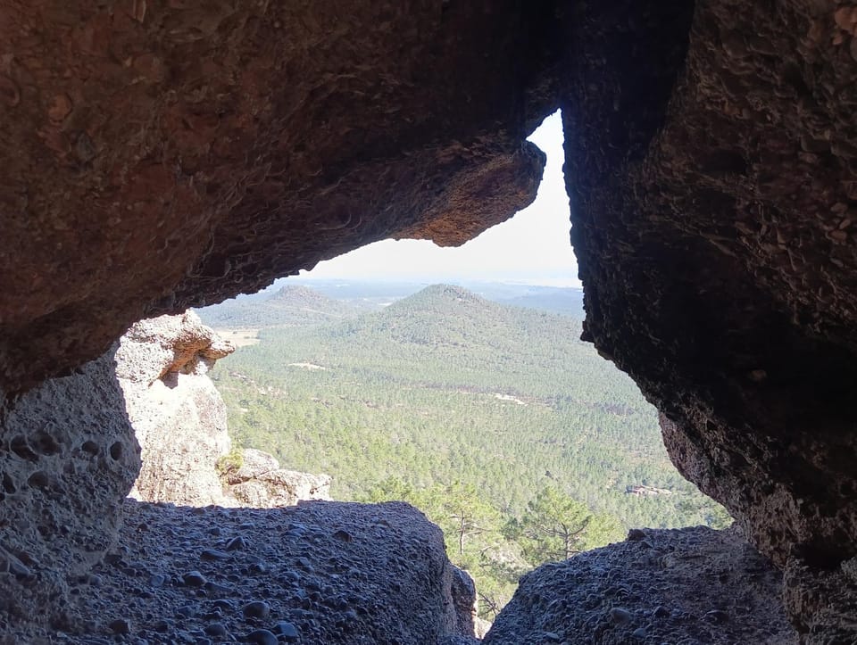 Nearby landmark, Day, Natural landscape, Hiking