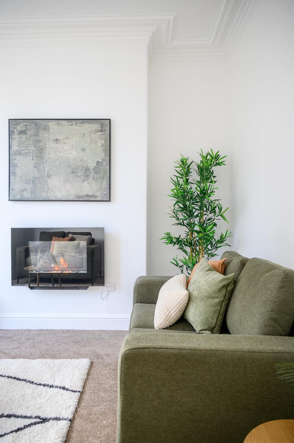 TV and multimedia, Living room, Seating area, fireplace, flat iron