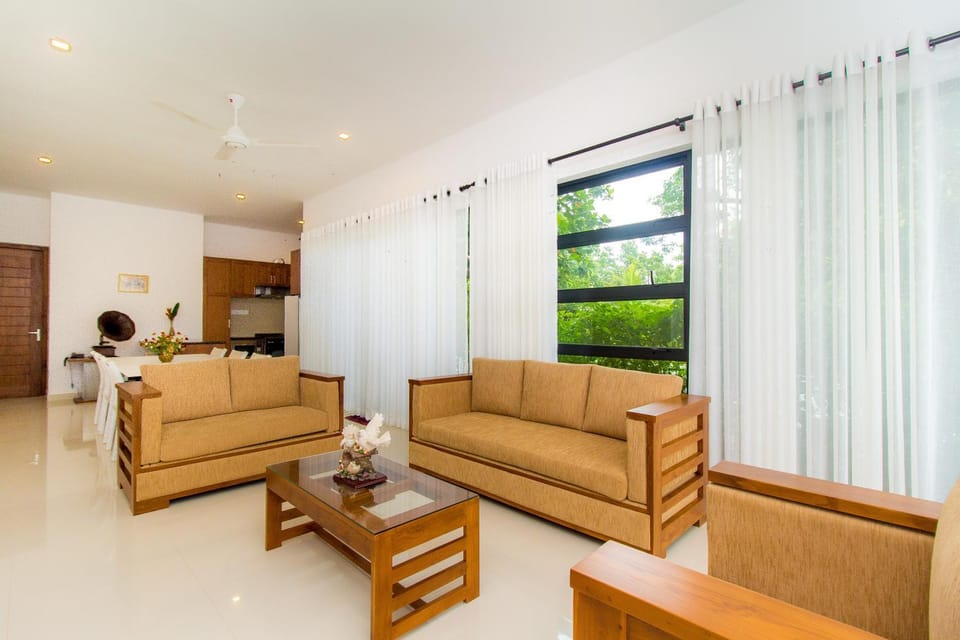 TV and multimedia, Seating area