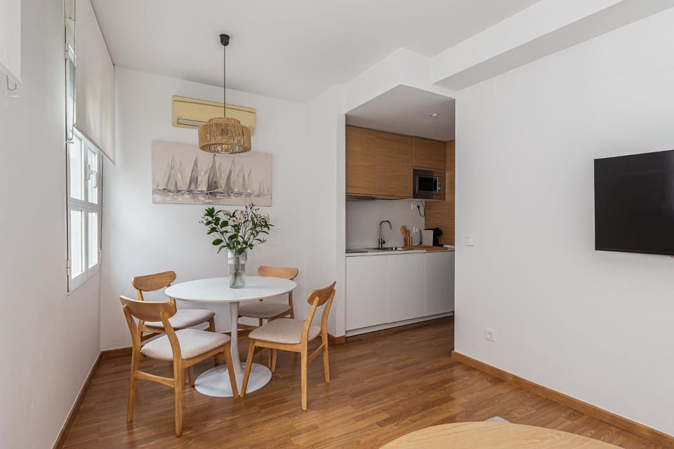 Waou Urban Home Gran Via I - Corta Duración Apartment in Centro