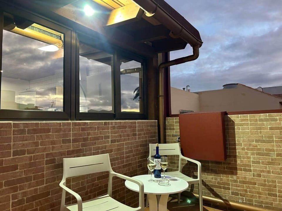 Suite con Baño privado céntrica ,Terraza ,Check Automátic House in Puerto del Rosario