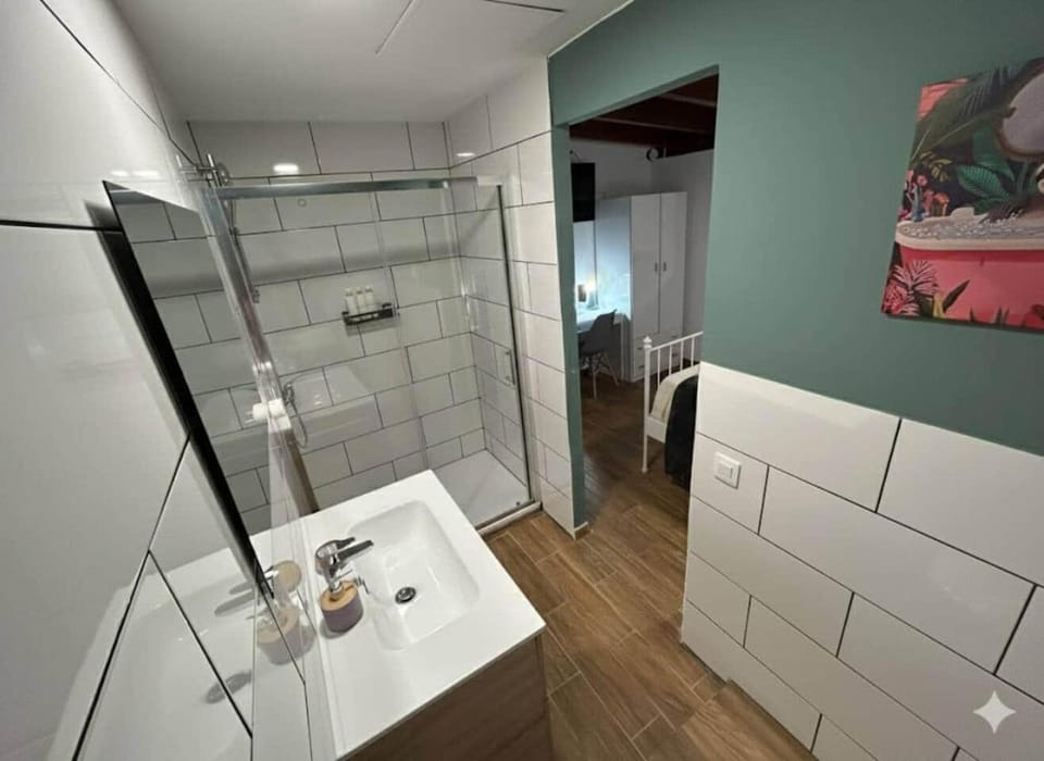Suite con Baño privado céntrica ,Terraza ,Check Automátic House in Puerto del Rosario