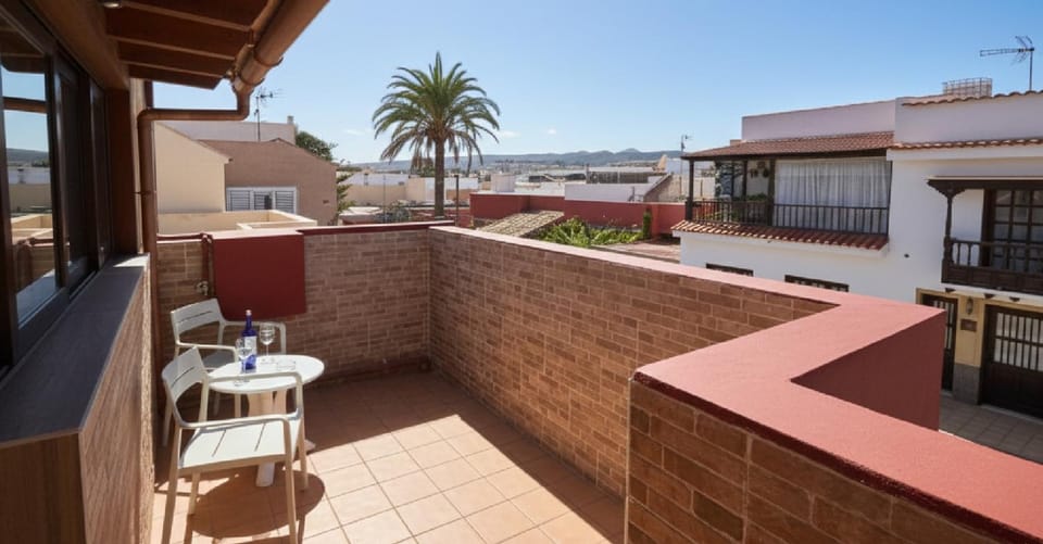 Suite con Baño privado céntrica ,Terraza ,Check Automátic House in Puerto del Rosario