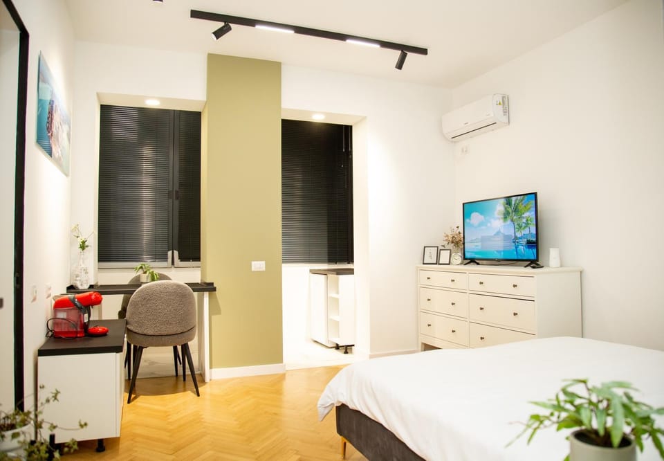 Downtown's five-star excitement Apartment in Bucharest