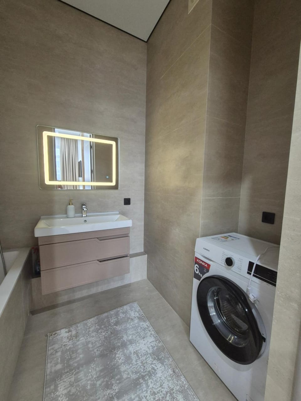 Bilim Apartments near to Nurly Zhol Apartment in Kazakhstan