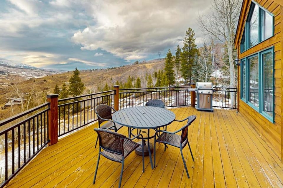 Tenmile Vista Retreat House in Silverthorne