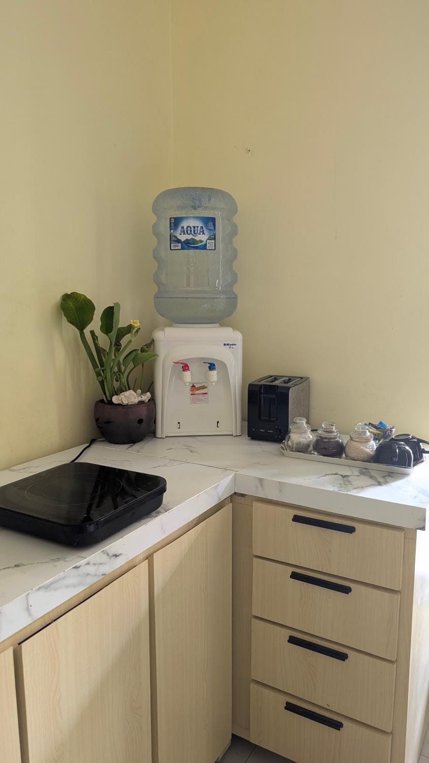 Coffee/tea facilities, Kitchen or kitchenette