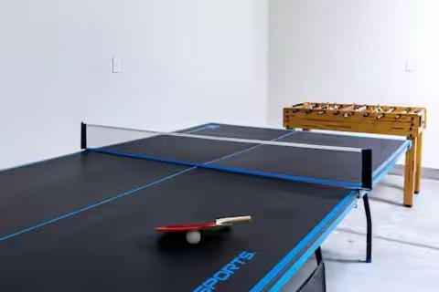 Table tennis