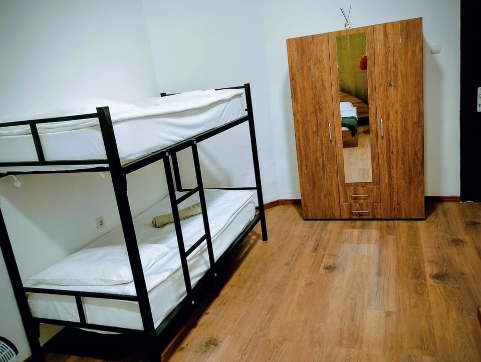 bunk bed