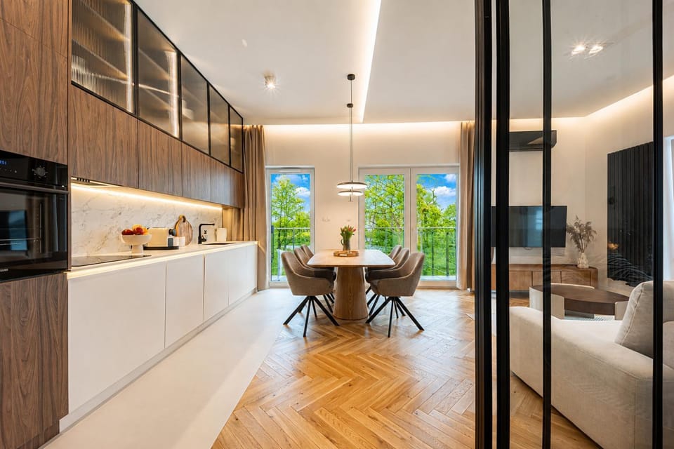 Living room, dishwasher, air conditioner