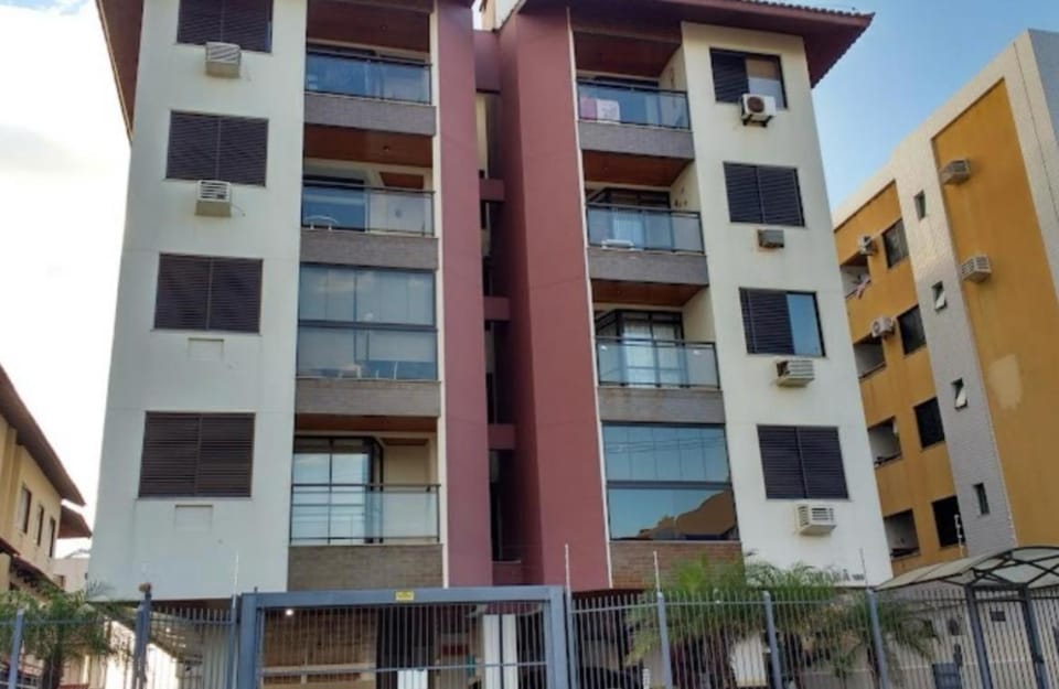 Apartamento a 50m da praia dos Ingleses Apartment in Florianopolis