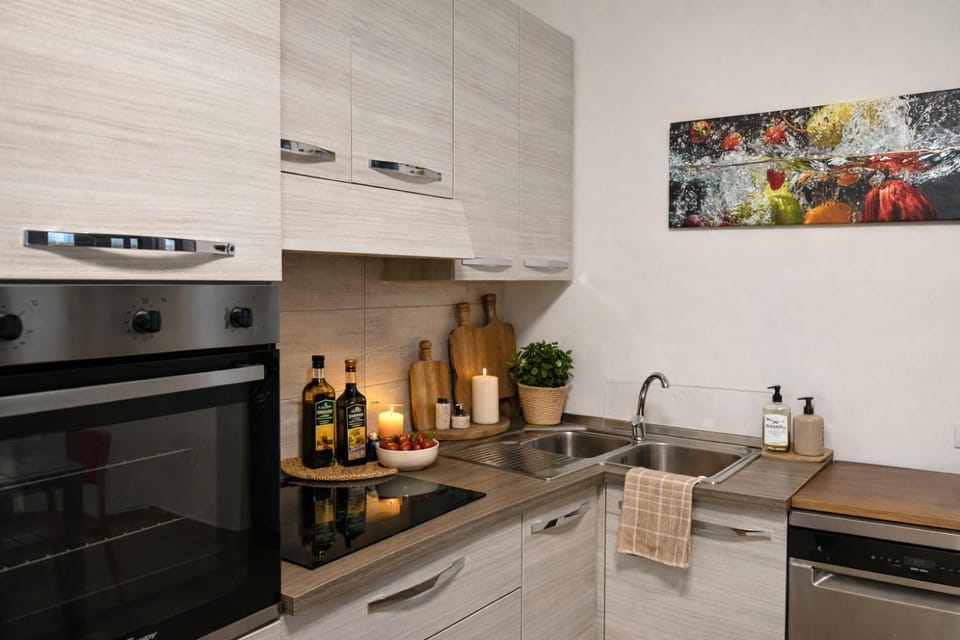 Kitchen or kitchenette