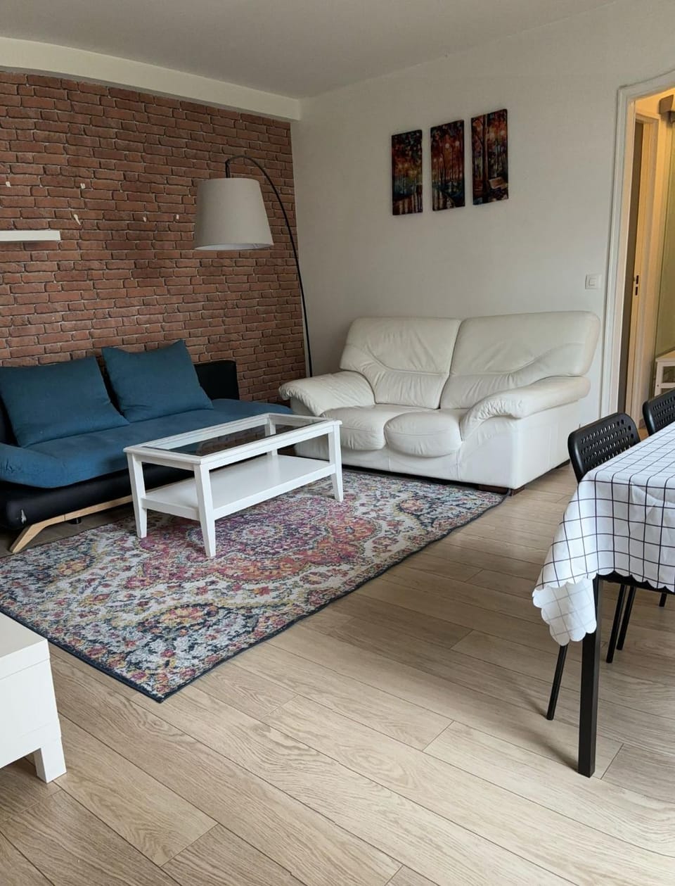 2 Bedroom Calm La Défense Apartment in Puteaux