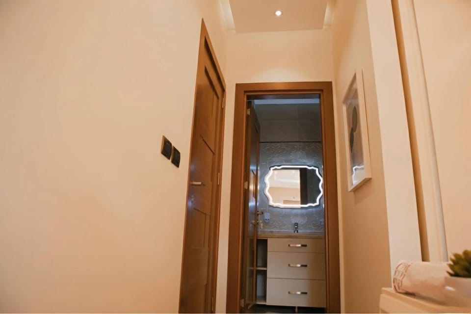 Bathroom, Bath, wardrobe