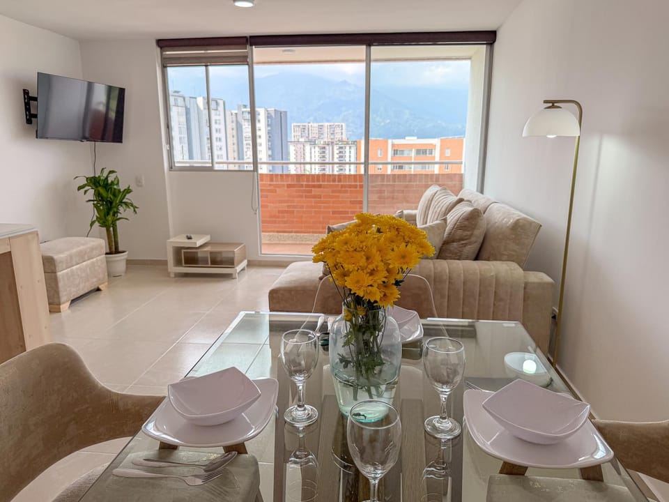 Living room, Dining area