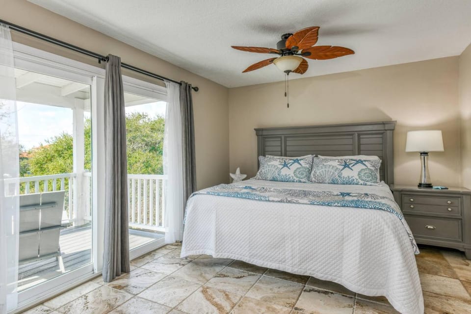 Turtles Nest House in Butler Beach