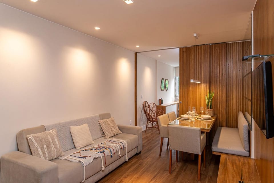 Apartment on Copacabana Beach Block | BRX 58/401 Apartment in Rio de Janeiro