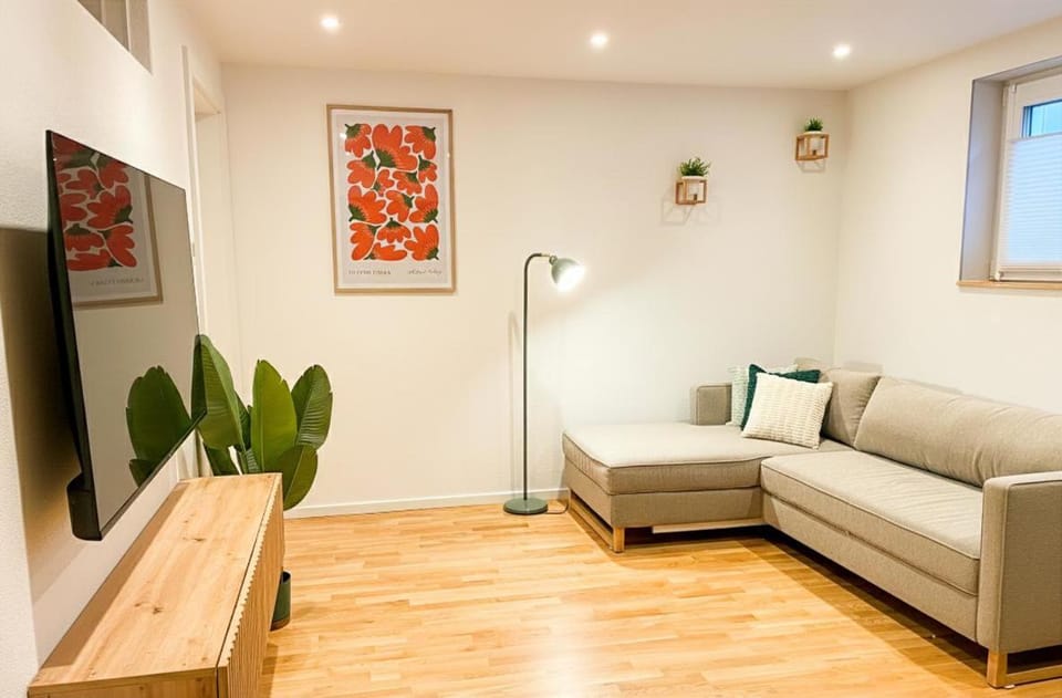 1,5-Zimmer, Top ausgestattet, 4 Pers, Souterrain, Self Check-in, Parkplatz, Netflix & Amazon Prime Apartment in Salzburgerland