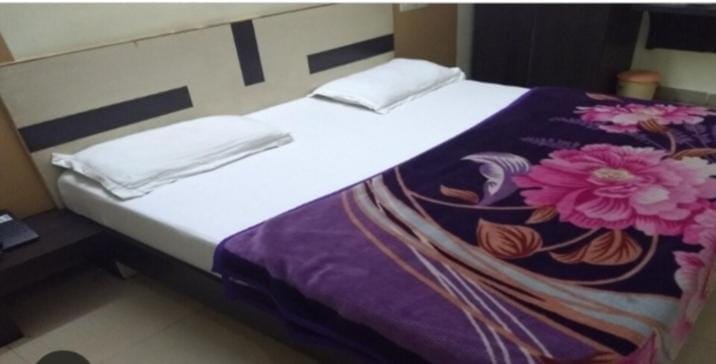 Chaudhary dharamshala Bed and Breakfast in Maharashtra