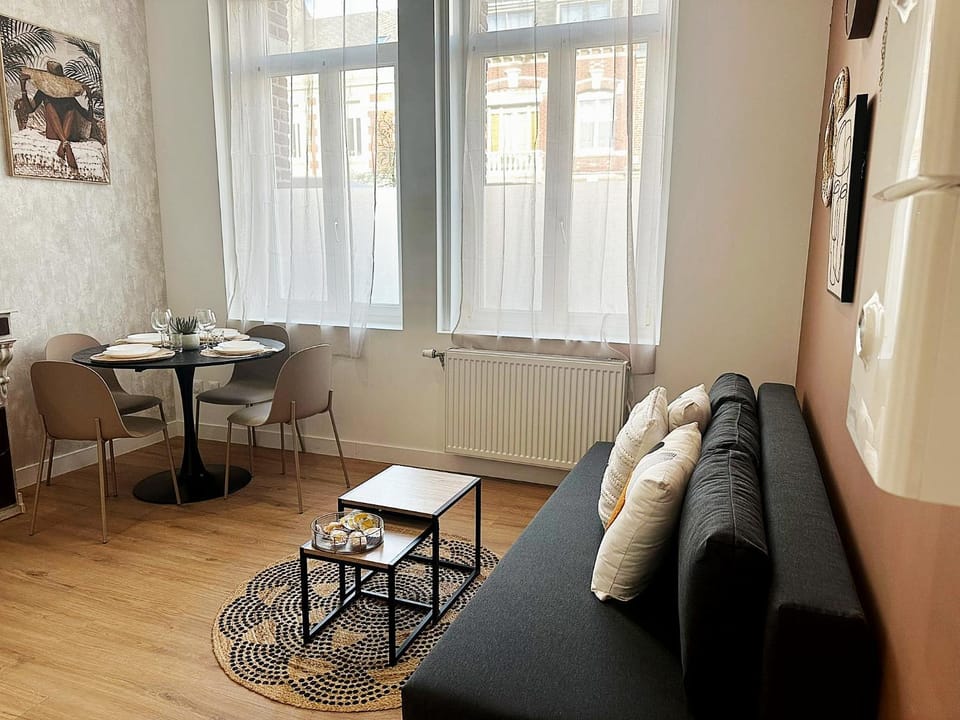 Living room, Seating area, Dining area