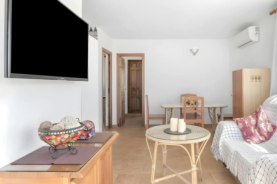 Apartamento con piscina compartida a 2 km de las playa Apartment in La Janda
