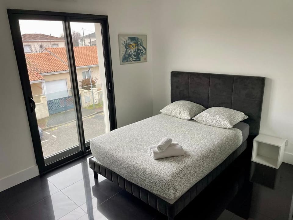 Villa de luxe, proche Bordeaux, parking privé Villa in Bordeaux